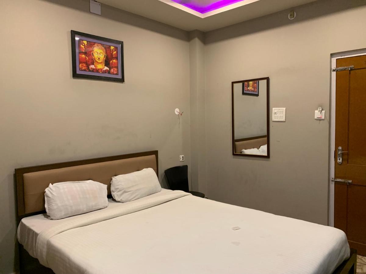 Gd Hotel Njp Sziliguri Kültér fotó
