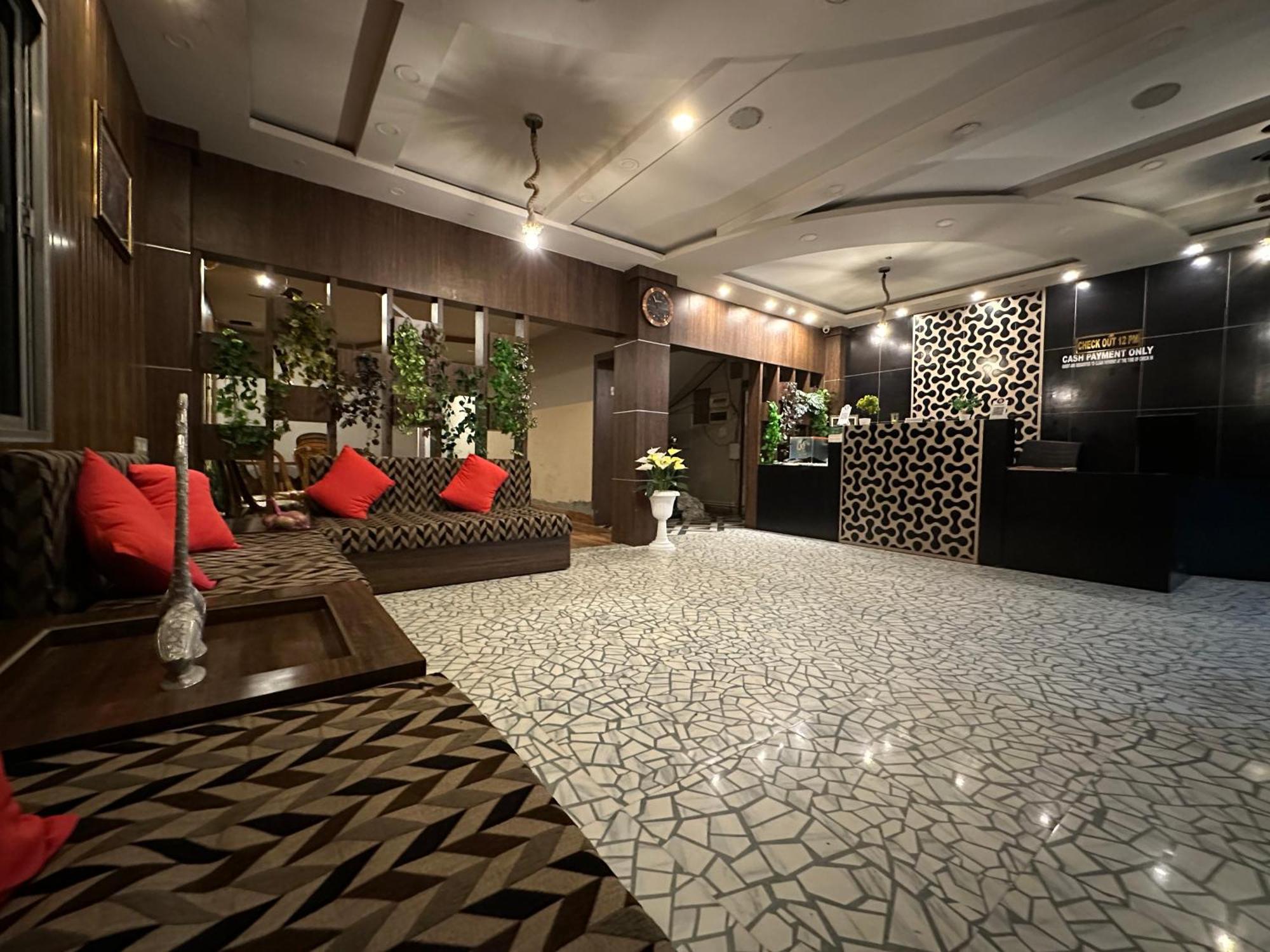 Gd Hotel Njp Sziliguri Kültér fotó